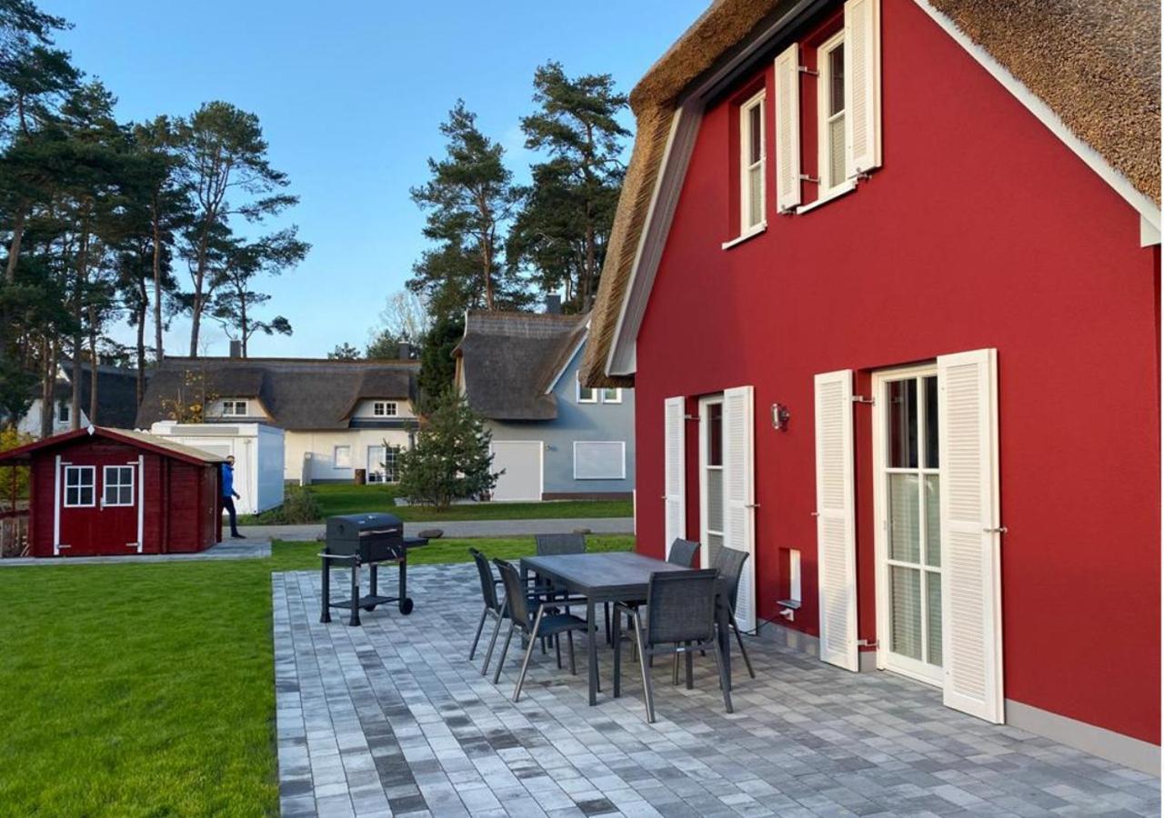 Modernes Reetdach-Ostseeferienhaus Bella Mare, Insel Usedom Mit Sauna, Kamin & Sonnenterrasse Zirchow Экстерьер фото