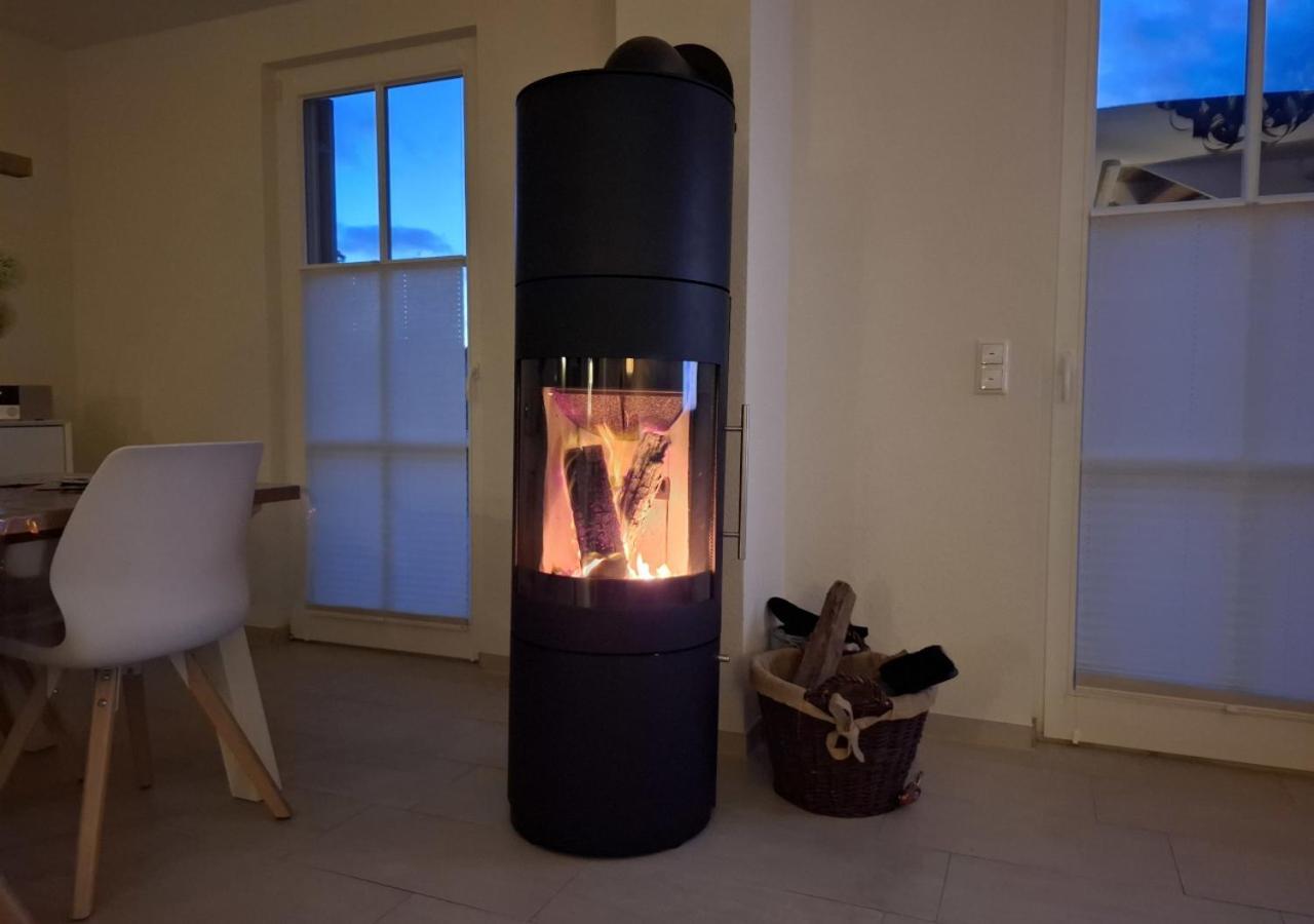 Modernes Reetdach-Ostseeferienhaus Bella Mare, Insel Usedom Mit Sauna, Kamin & Sonnenterrasse Zirchow Экстерьер фото